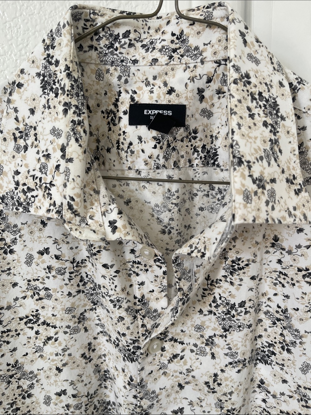 Express Cream White Floral Button-Down Shirt